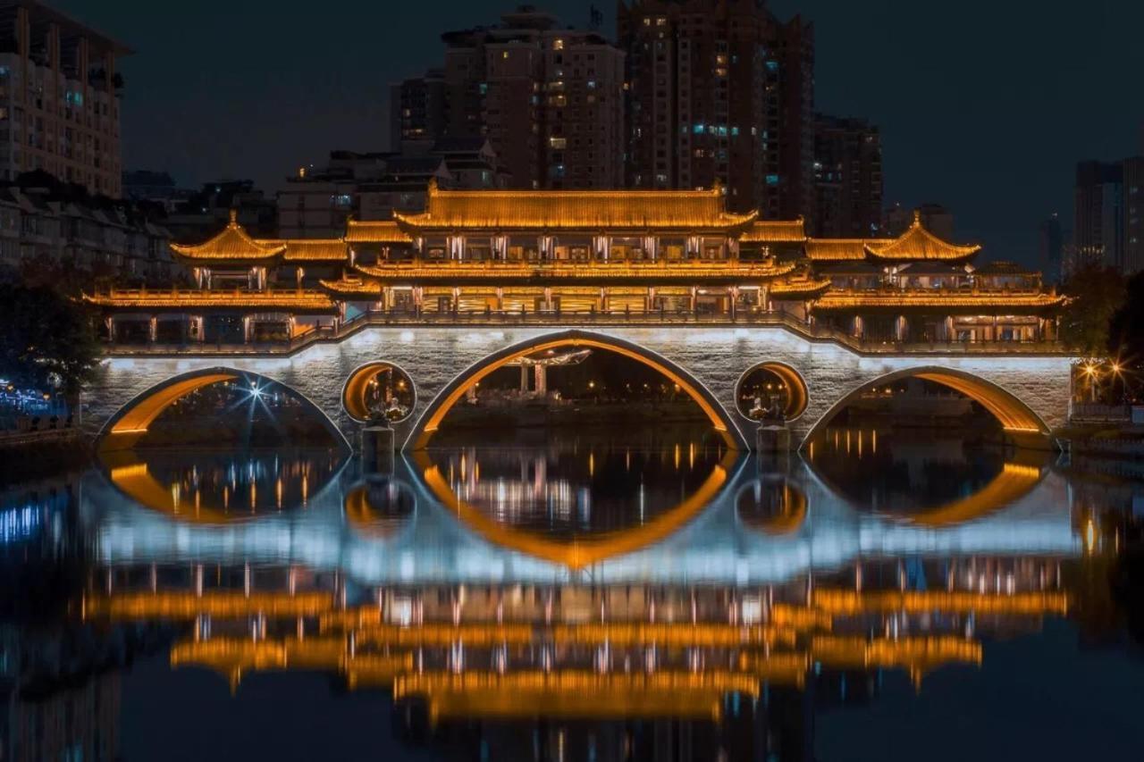 Moonlight Hotel Chengdu Exterior photo
